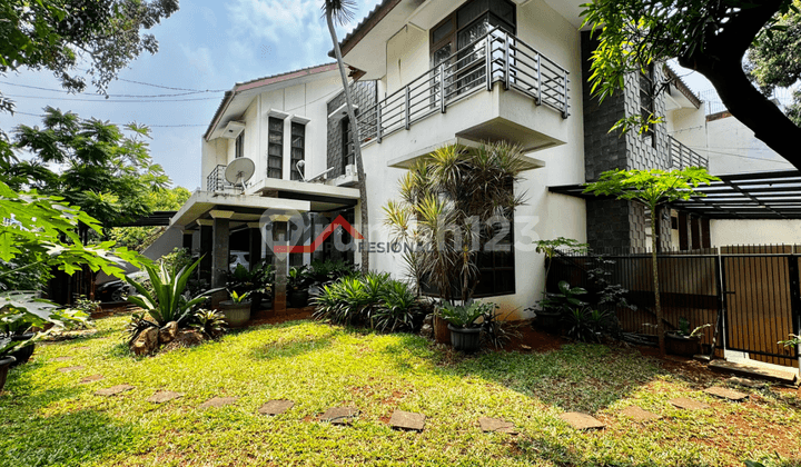 Rumah Area Strategis Dekat Blok M di Kebayoran Baru, Jakarta Selatan