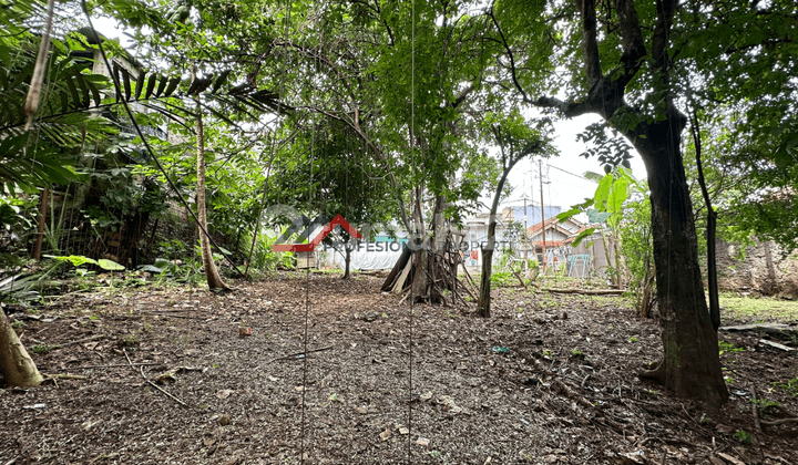 Land Suitable for Housing, Cluster or Townhouse in Jagakarsa, South Jakarta