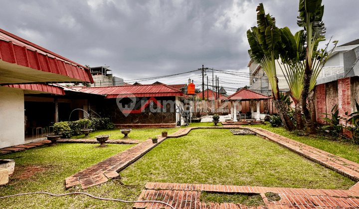 Rumah Lama Hitung Tanah Dekat Kemang Raya, Jakarta Selatan