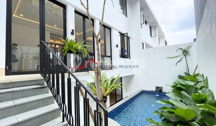 Brand New House Desain Modern Classic Lingkungan Nyaman di Kebayoran Baru, Jakarta Selatan