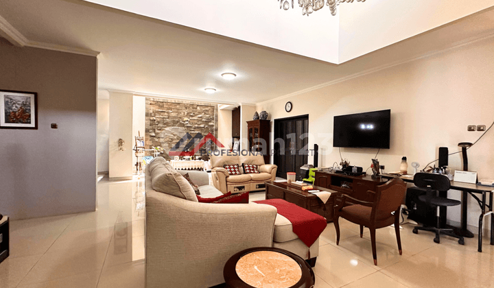 Rumah Terawat Siap Huni Dalam Komplek Lokasi Bagus di Lebak Bulus, Jakarta Selatan