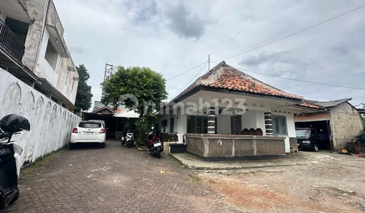 Land Count House Good Location Wide Road in Cipete South Jakarta