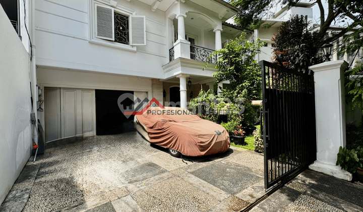 Rumah Lokasi Strategis Dekat ke Senopati dan Scbd di Kebayoran Baru, Jakarta Selatan