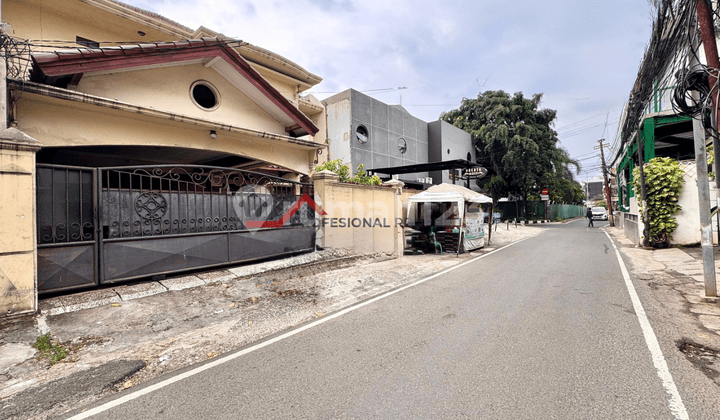 Affordable House, Strategic Location Near Toll Gate in Cipete, South Jakarta