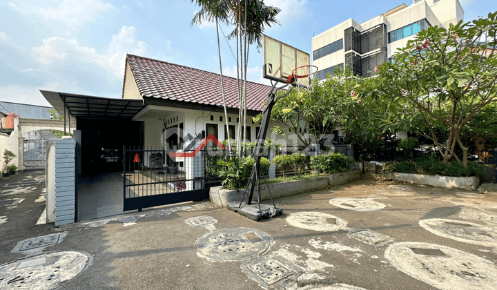 Rumah Terawat Satu Lantai Dalam Komplek Dekat ke MRT Fatmawati di Cilandak, Jakarta Selatan