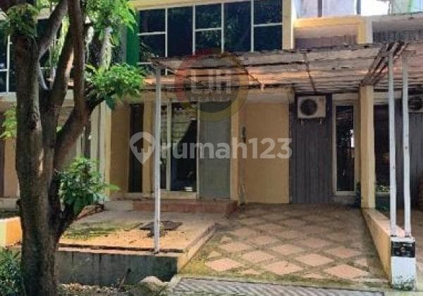 Rumah cantik 2 lantai di Kawasan Marina