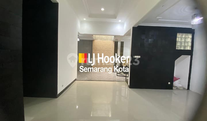 Ready-to-Occupy House in Graha Padma