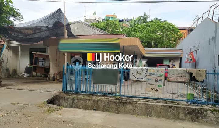 Rumah cocok untuk usaha di jalan Kumudasmoro