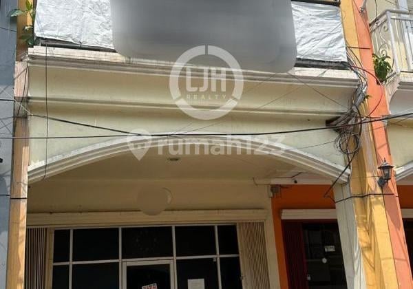 Ruko siap pakai di Ngaliyan Square Ruko siap pakai di Ngaliyan Square