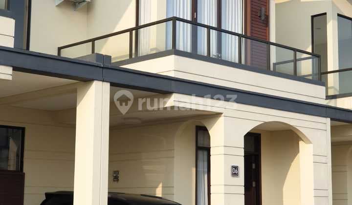 Rumah 2 Lantai Full Furnish di Suvarna Sutera Siap Huni Tinggal Bawa Koper