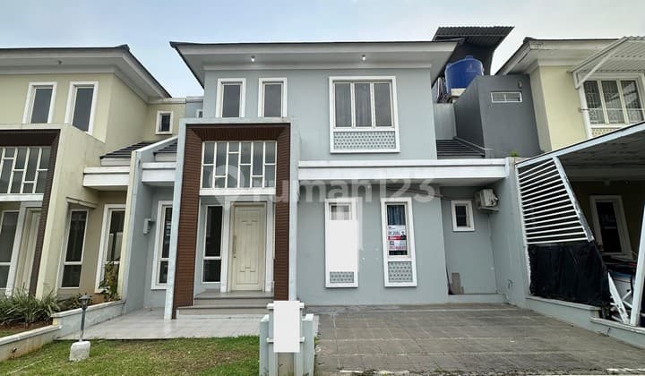Rumah Besar Ukuran 10X18 di Suvarna Sutera Sudah Renovasi Siap Huni