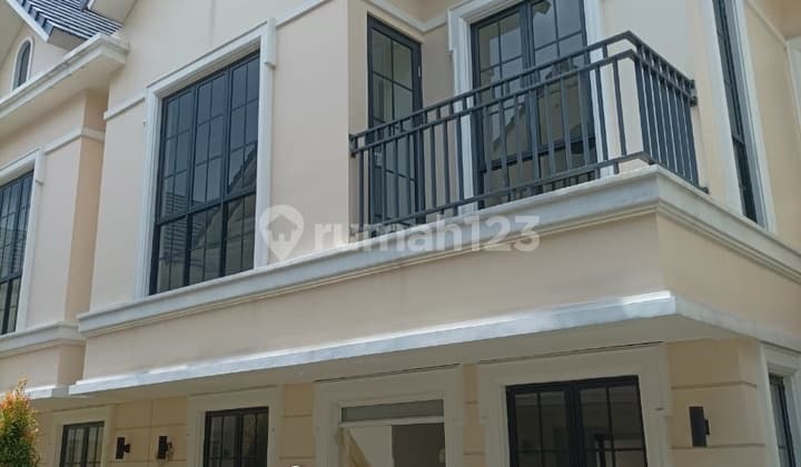 Dijual Cepat Rumah 2,5 Lantai Double Decker di Lavon 2 Cikupa Siap Huni