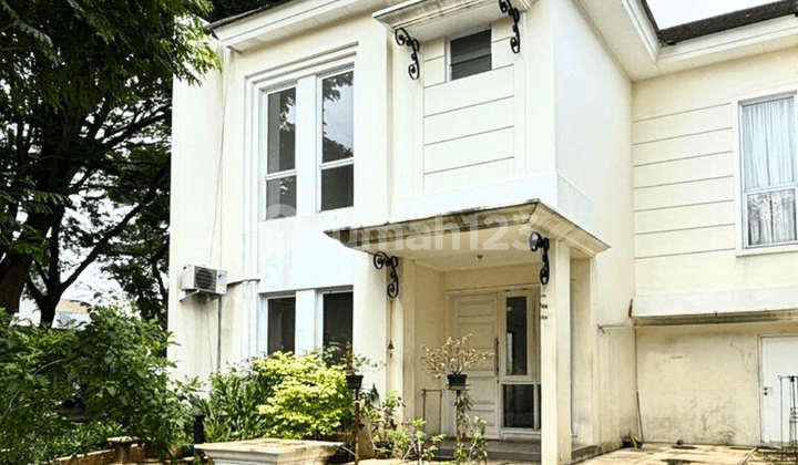 Disewakan Rumah Fresco Aria Bsd City, Posisi Hook Strategis!