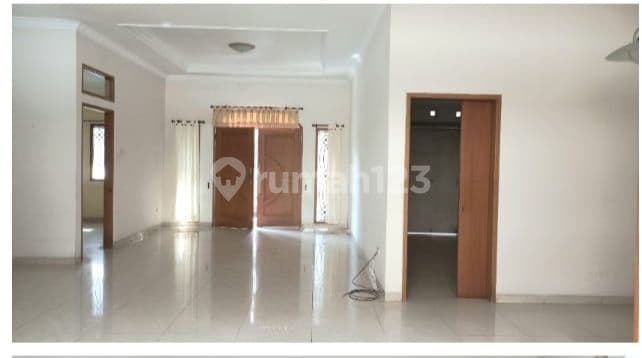 Dijual di Taman Kopo Indah 3 SHM Bagus Timur