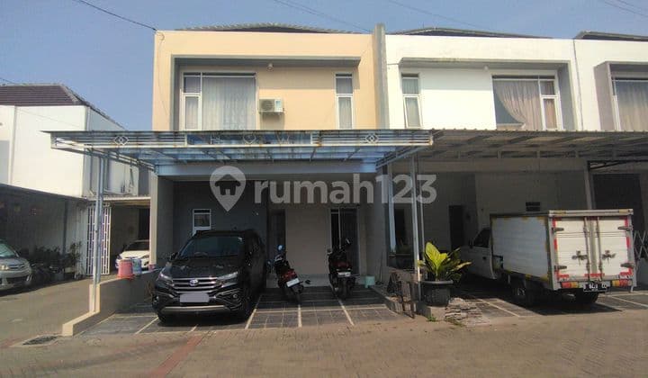 Rumah di Kompleks Nata Belova 2 Lantai SHM Bagus Timur