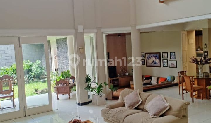 Dijual Rumah Besar di Sayap Jalan Sunda, Bandung
