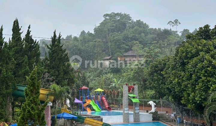 Kolam Renang Masih Berjalan, Purwakarta