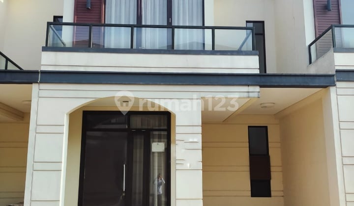 Rumah Dijual Di Lavon Swancity Cikup, Tangerang.a