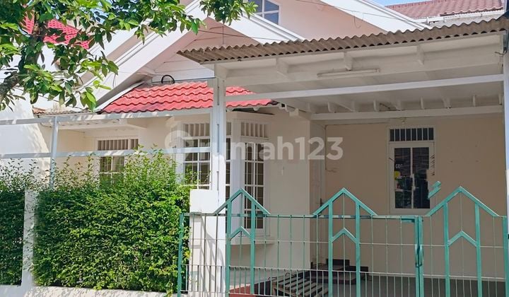 Rumah Siap Huni bisa untuk Kantor di Bintaro, Tangerang Selatan.