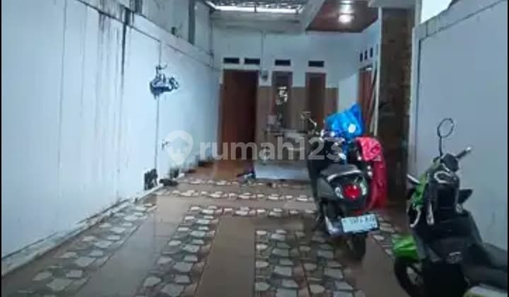 Kos Kosan Dijual Dekat S T A N Pondok Aren, Tangerang Selatan.