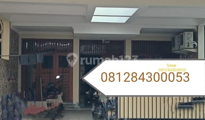 Rumah bisa untuk Kantor Ditepi Jalan Raya di Pondok Indah, Jakarta Selatan
