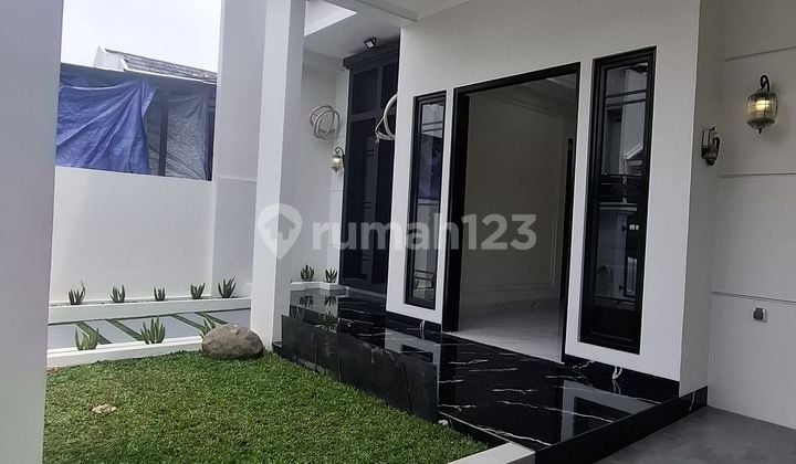 Rumah Baru Di Taman Chrysant 1, B S D, Serpong, Tangerang Selatan.