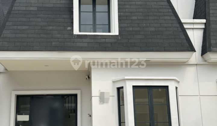House for Rent in Citra Garden Bintaro, South Tangerang.
