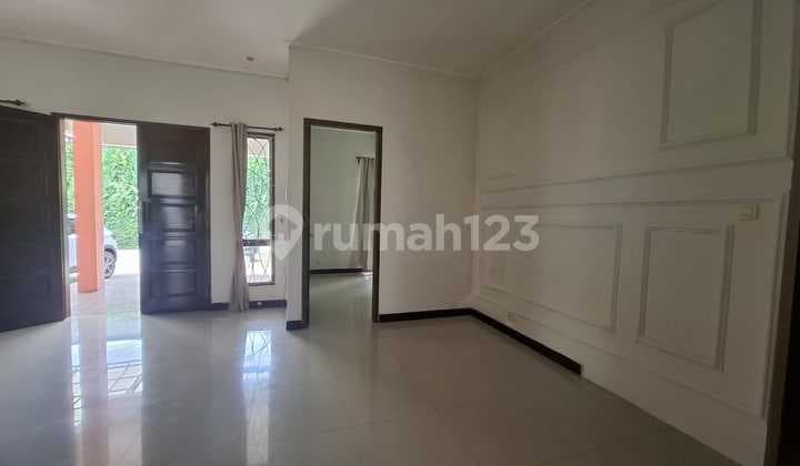 House for Rent in Discovery Bintaro South Tangerang.