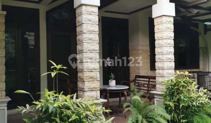 Rumah Bagus Asri di Villa Delima, Jakarta Selatan