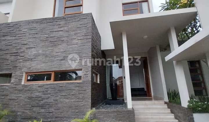 Rumah Mewah Super Nyaman di Kemang Jakarta Selatan