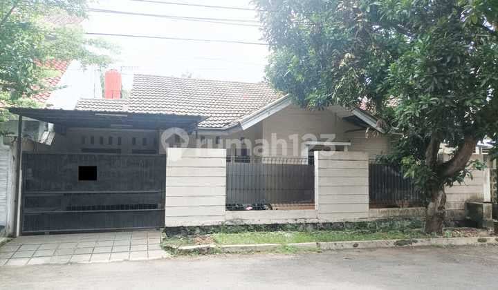 Rumah Murah Tanah Luas di Komp Wisma Cakra Cinere