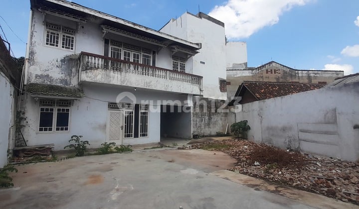 Rumah Sewa Pinggir Jalan Sultan Agung, bisa Dijadikan Tempat Usaha Cafe