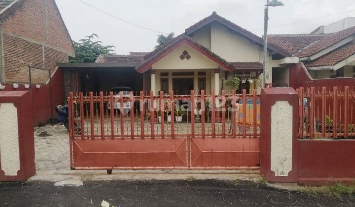 Jual Cepat Rumah Di Tirtayasa, Sukabumi, Dengan Parkiran Luas