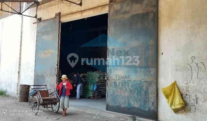 Gudang Pegirikan Semampir Dekat Pelabuhan Perak