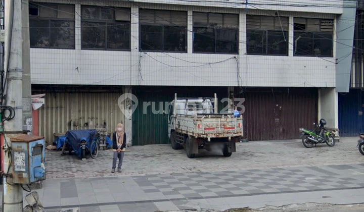 Raya Tembaan Bubutan North Surabaya