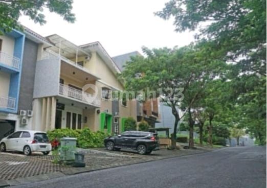 Eastwood Citraland Boarding House Running