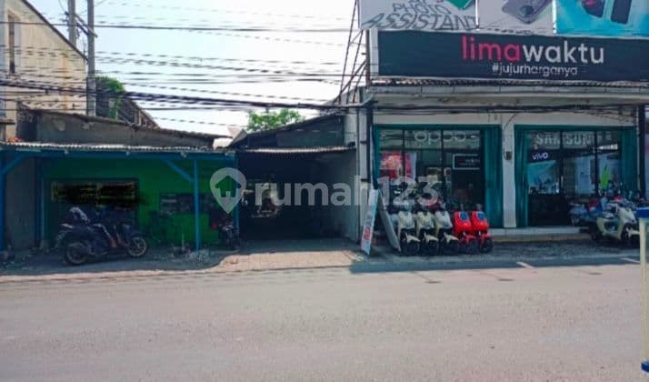 Raya Sedati Agung Komersial Area