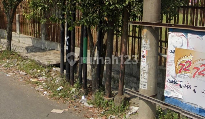 Raya Hayam Wuruk Jember Opposite McDonald's