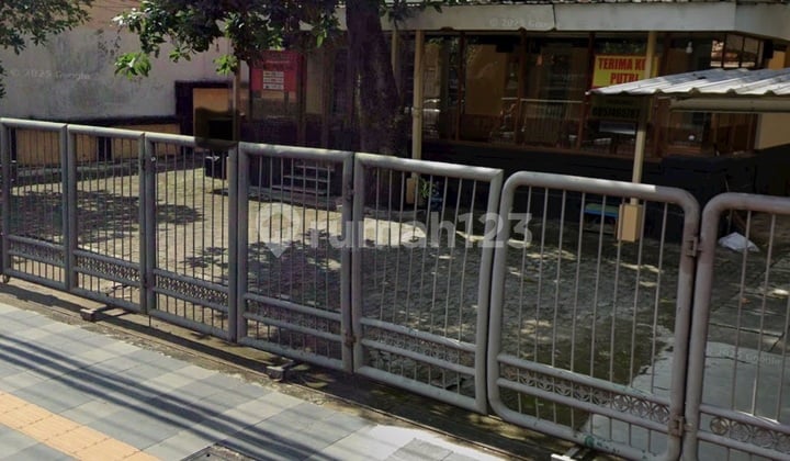 Raya Ambengan Rumah Belanda