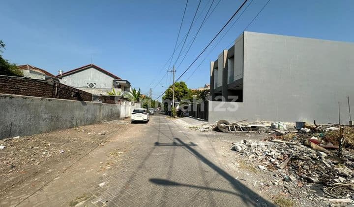 South Tenggilis Mejoyo