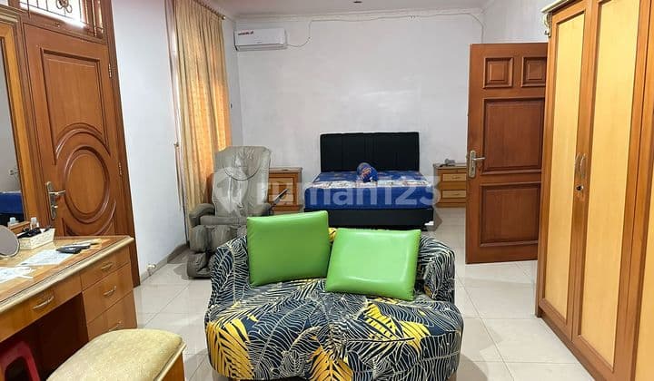 Perumahan Claster Walet Elok, Pik