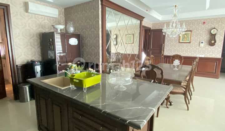 Apartemen St Moritz Tower Presidential 4 Kt Furnished Puri Indah Jakarta Barat