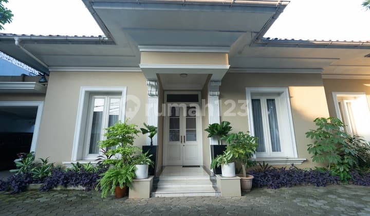 Rumah Bagus Elegan Furnished Siap Huni Di Kemang Jakarta Selatan