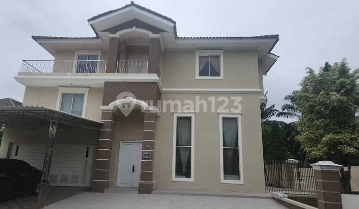 Rumah Modern Klasik Murah di Taman Beverly Golf Lippo Karawaci Tangerang Banten