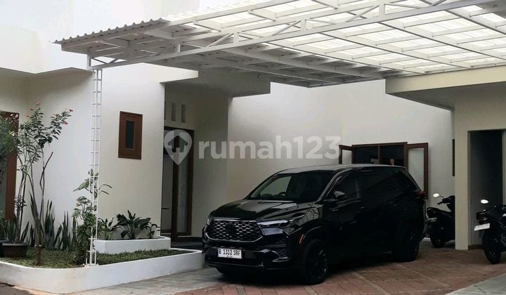 Ready to Occupy Town House on Jln. Lebak Bulus 3
