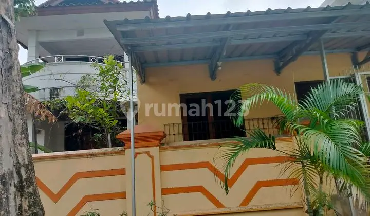 Old House Still Suitable for Boarding House Business