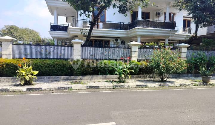 Rumah Huk Jalan Lebar Dekat Lrt Dan Jalan Utama