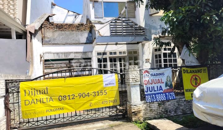 Old House 2 Floors 11 Meters Wide Near Public Facilities