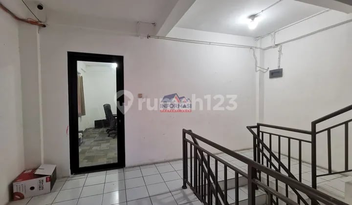 Gudang Atau Pabrik Disewakan Siap Pakai PIK Jakarta Utara