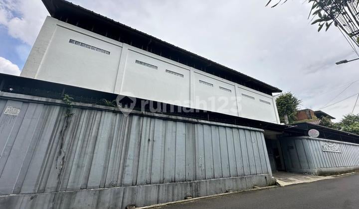 Rumah Tua Hitung Tanah